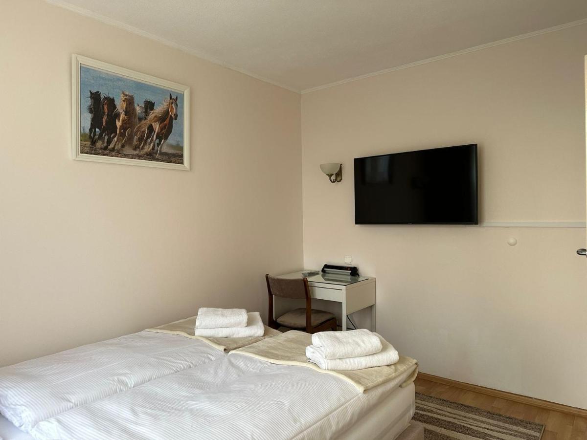Apartament Bazylianska - 100M Do Metra "Brodno", 20 Minut Do Centrum Warszawy Warsaw Exterior photo